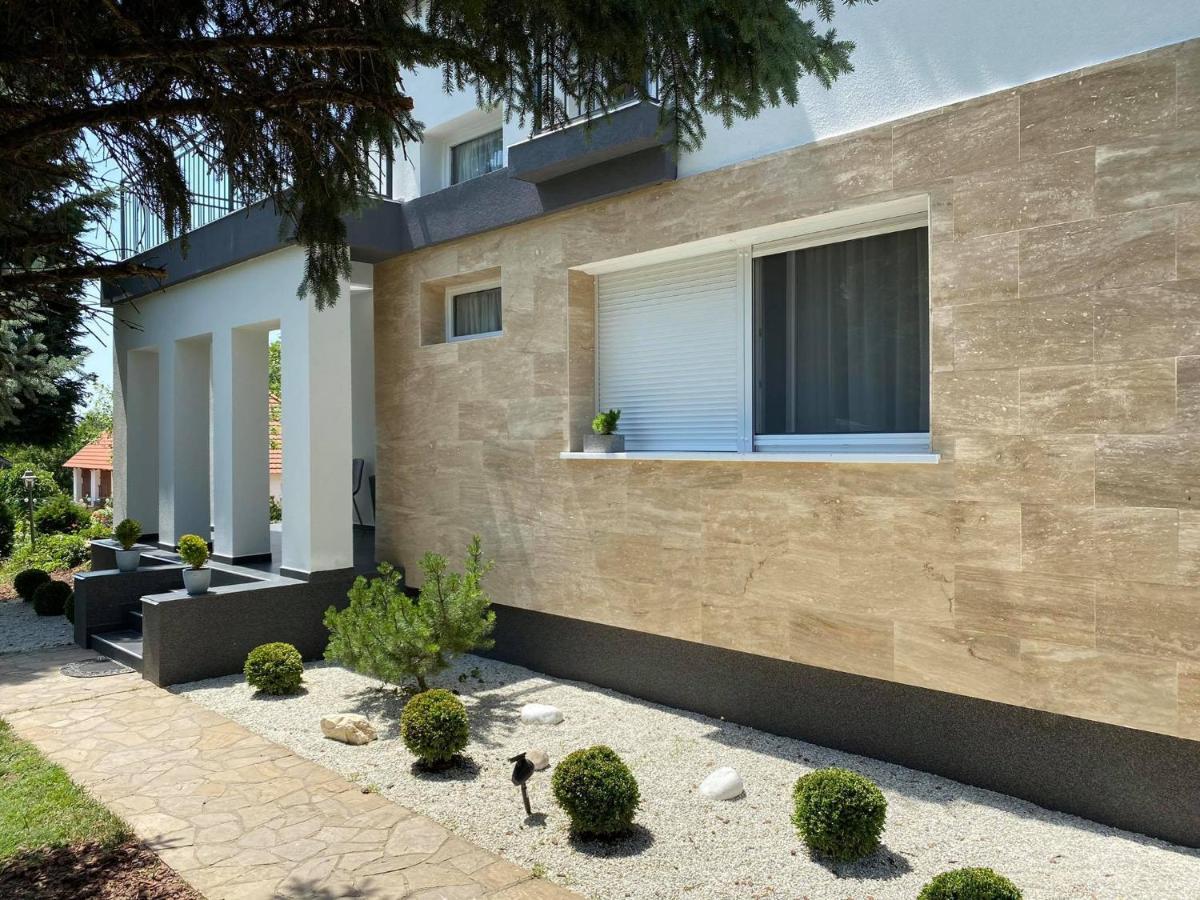 Art Inn Apartmanhaz Balaton-Gyenesdias Exterior photo